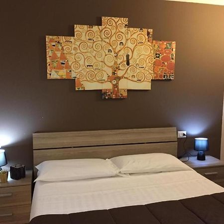 Hotel Ded 1 Парма Экстерьер фото